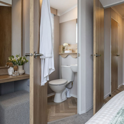 2026 Burgundy Ensuite